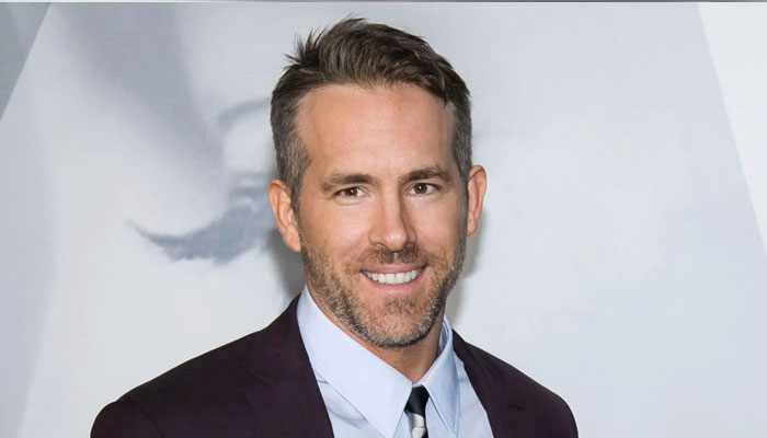 Ryan Reynolds gives the press a quick update about wife Blake Lively and kids
