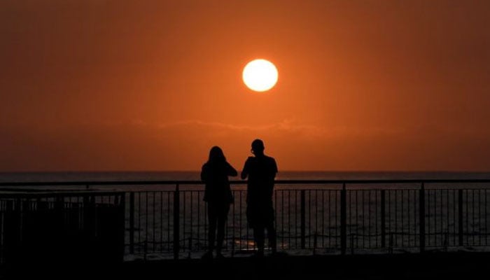 Heatwave hits Australia with hottest day on record