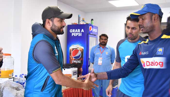 Pakistani players thank Sri Lanka team for bringing Test cricket home