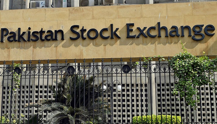 Pakistan Stock Exchange gains 799 points