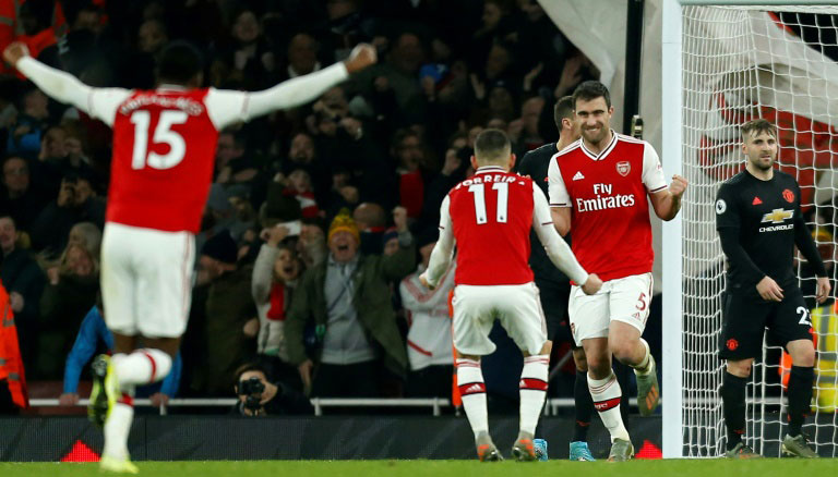 Arteta earns first win as Arsenal sink Man Utd, but Spurs, Chelsea stumble