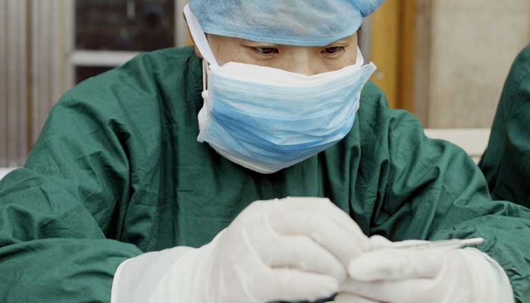 Man dies from mysterious disease in China following pneumonia outbreak 