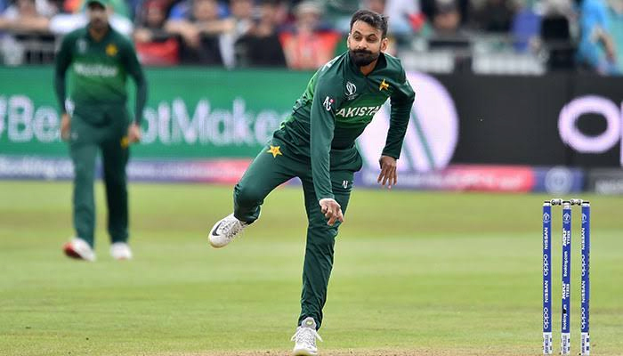 Mohammad Hafeez says to retire from international cricket after World T20