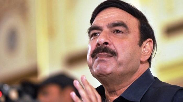'People eat more bread in Nov and Dec': Sheikh Rashid's bizzare logic ...