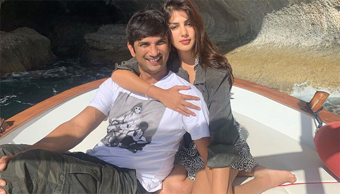 Rhea Chakraborty, Sushant Singh Rajput make their relationship public