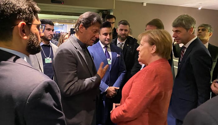PM Imran meets German Chancellor Angela Merkel at WEF summit