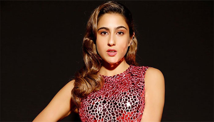 Sara Ali Khan shares unseen photos from sets of 'Love Aaj Kal'