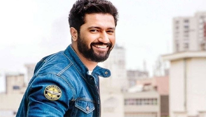 Watch: Vicky Kaushal plays cricket with childhood friends