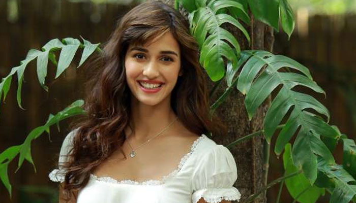 Disha Patani wants to go on a date with Shah Rukh Khan