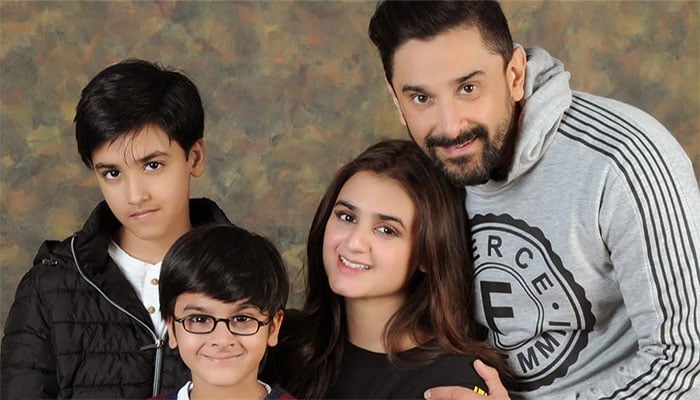 Hira Mani’s adorable family photos win hearts on internet