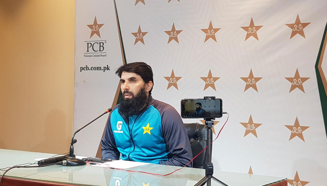 Misbah names 16-man squad for Bangladesh Tests 