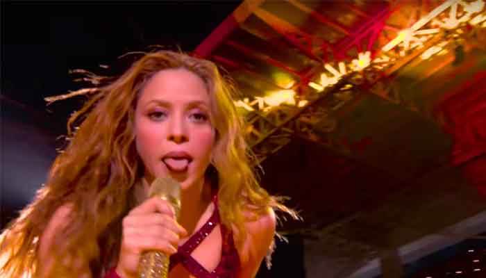 Shakira's tongue memes explained 