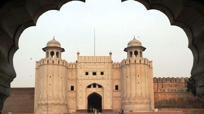 The thief and the old man: A story of Lahore