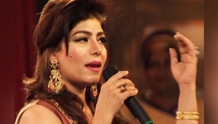 Pakistani singer Shabnam Majeed files for 'khula' 