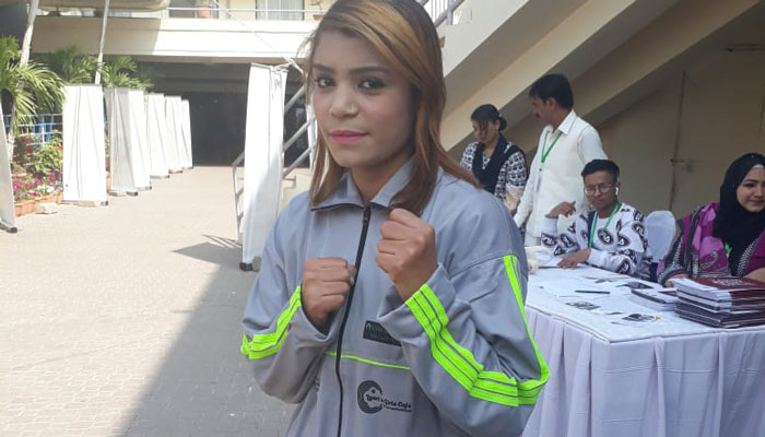 This young woman from Karachi's Lyari turned a divorce into a career in pro boxing