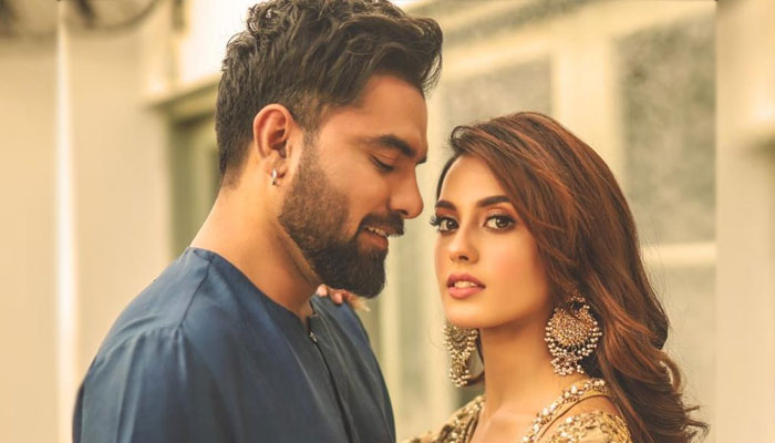 Iqra Aziz, Yasir Hussain shower love on each other on Valentine’s Day