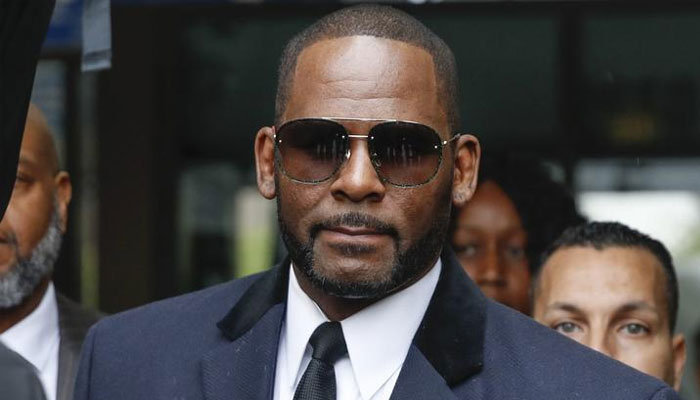 R. Kelly hit with updated federal charges in Chicago