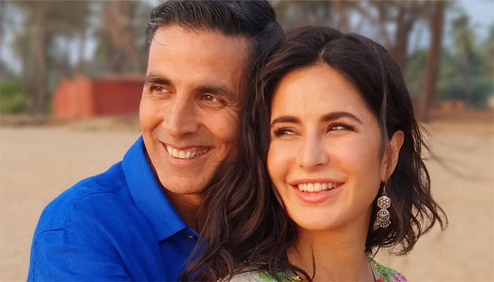 Akshay Kumar describes shooting with Katrina Kaif in one picture