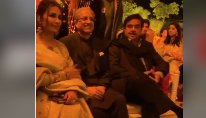 Shatrughan Sinha spotted at a wedding event in Lahore along with Reema