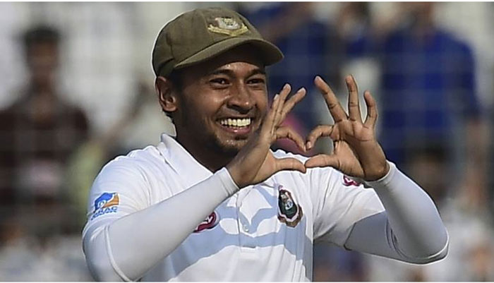 Bangladesh's Mushfiqur smashes double century to corner Zimbabwe