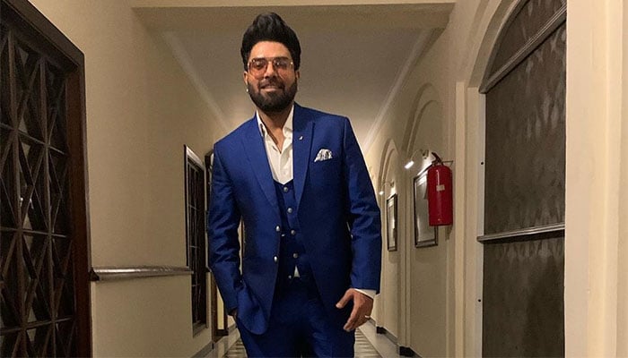 Yasir Hussain calls Sonya Hussyn ‘Ustaad’ of acting