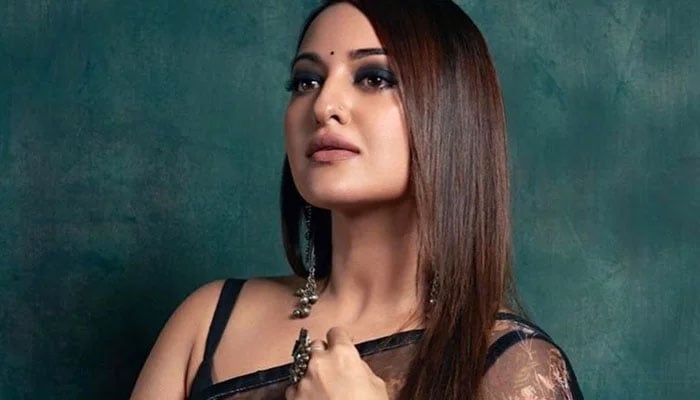 Sonakshi Sinha slams award ceremonies, says she has lost faith 