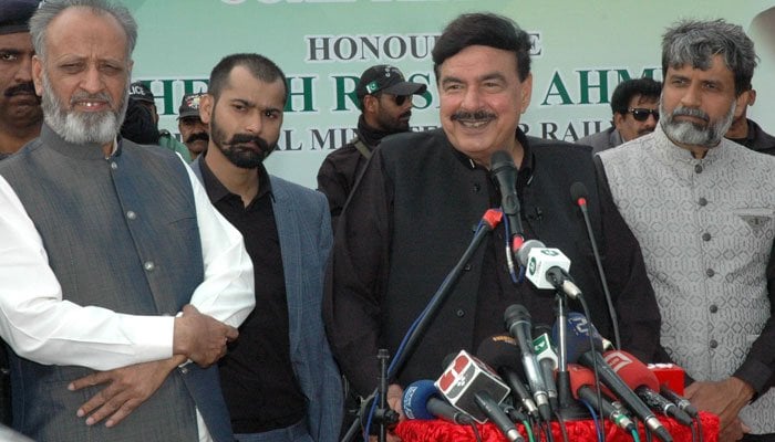 Opposition parties in no position to launch move against govt, says Sheikh Rasheed