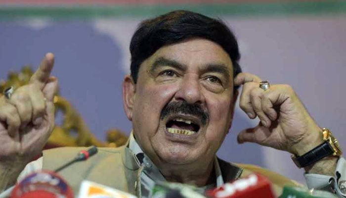 Sheikh Rashid requests CM Sindh to abolish unmanned railway crossings