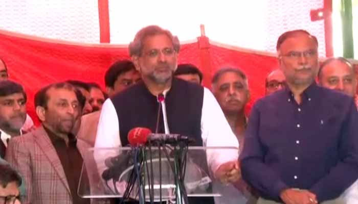 PML-N leaders meet Karachi politicians to chart plans for future