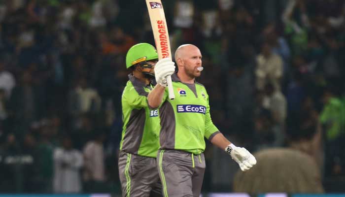 Lahore Qalandars’ hero Ben Dunk reveals why he chews gum on field