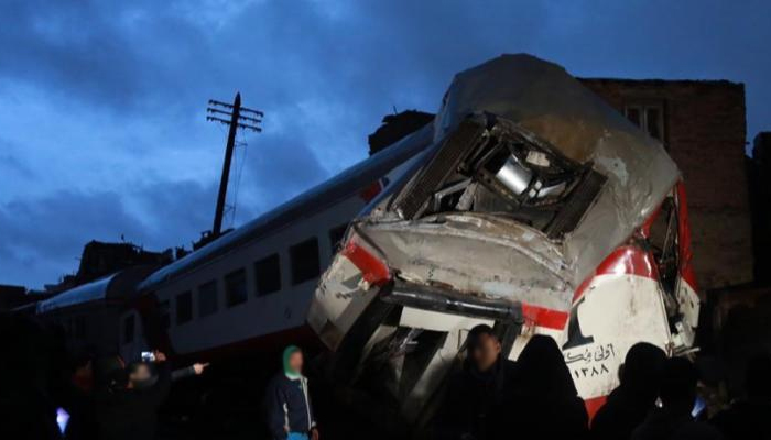 At least 13 wounded as two passenger trains collide in Egyptian capital