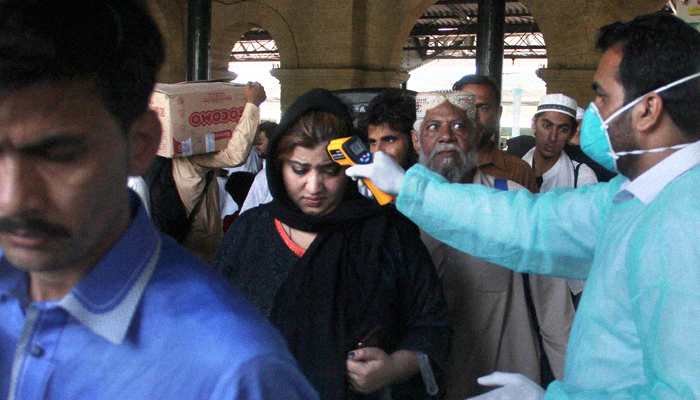 Sindh health dept confirms 'large number of people' from Iran quarantined in Karachi