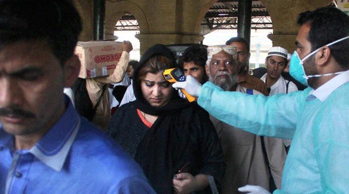 Sindh health dept confirms 'large number of people' from Iran quarantined in Karachi