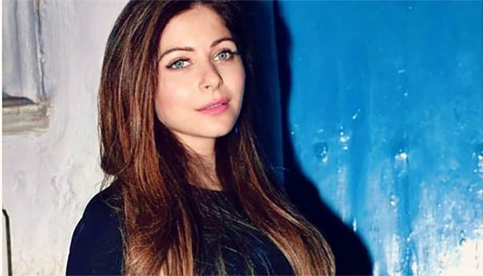 Kanika Kapoor deletes coronavirus diagnosis post from social media