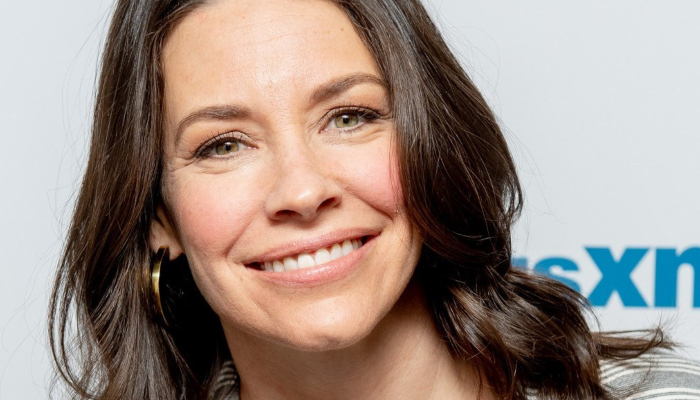Evangeline Lilly issues apology after drawing flak for not self-isolating amid pandemic