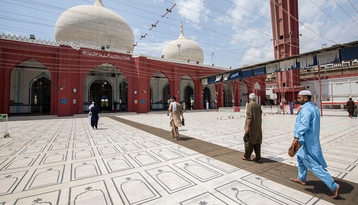 Sindh, Balochistan, Punjab restrict congregational prayers in mosques
