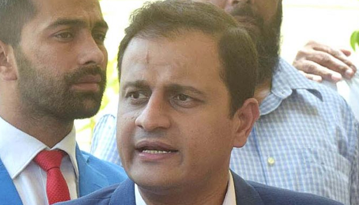 Murtaza Wahab disappointed at PM Imran for not addressing PPE, ventilator shortage