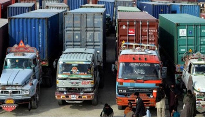 Coronavirus: Goods transporters facing hurdles due to lockdown