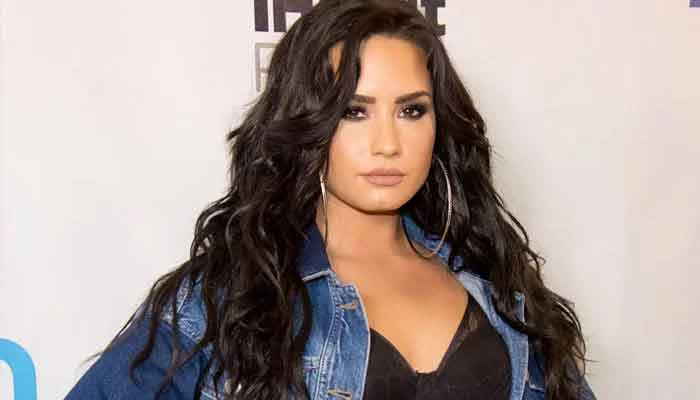 Demi Lovato is talking to Katy Perry and Ariana Grande in self-isolation 