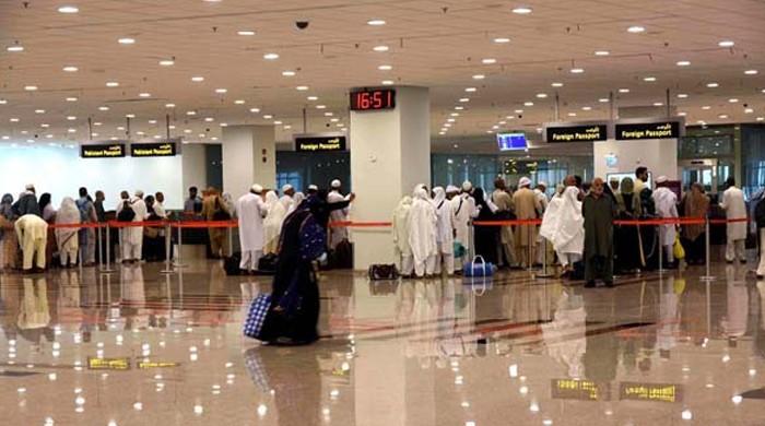 Anger grows among thousands of Britons stranded in Pakistan