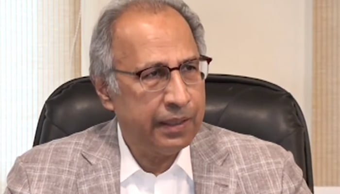 Consumers can pay electricity bills with three-month delay, says Hafeez Shaikh