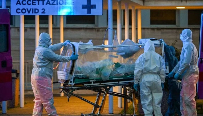 Italy witnesses slump in number of critical coronavirus patients 