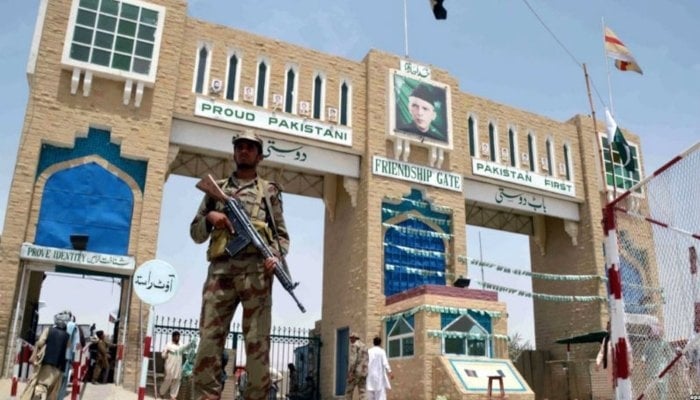 Pakistan opens Torkham and Chaman borders to allow exit of Afghan nationals