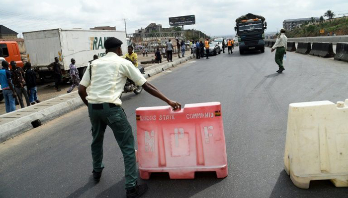 18 killed by Nigeria security forces over virus lockdown: rights body