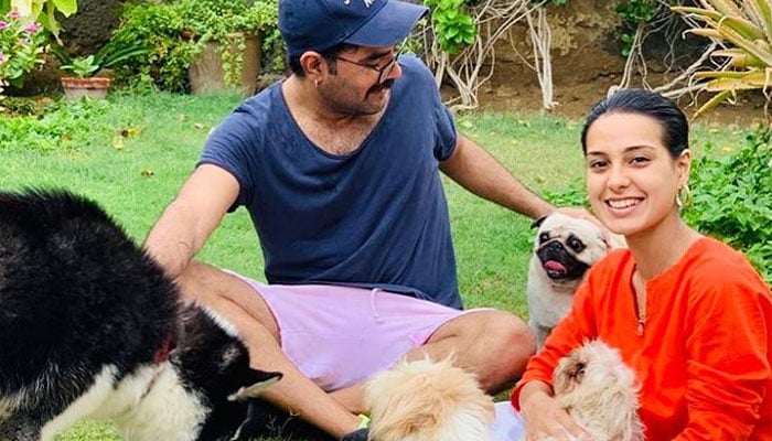 Yasir Hussain, Iqra Aziz enjoy quality time with their pet dogs
