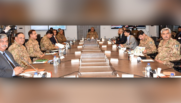 Army chief lauds NCOC's efforts in forming response to coronavirus despite challenges: ISPR