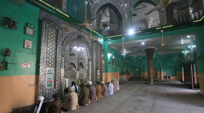Mosques, seminaries facing financial crisis under lockdown: report