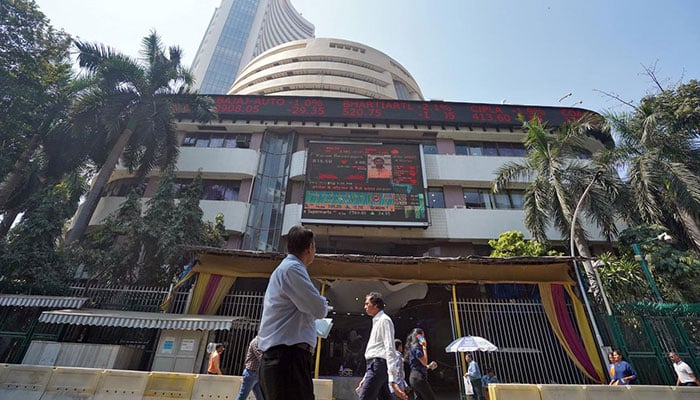 Indian shares track global markets higher as governments ease lockdowns