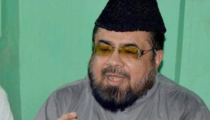 Pakistani cleric Mufti Qavi's remarks about 'halal' alcohol raise eyebrows, invite criticism