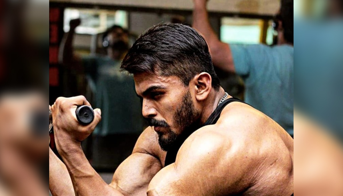 Karachi's fitness trainers struggle under the weight of the coronavirus lockdown